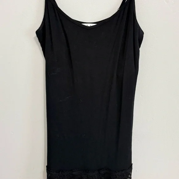 CAbi Lattice 2-piece set, a sheer, V-neck, cap-sleeve overblouse, floral Sz. M - Picture 1 of 4